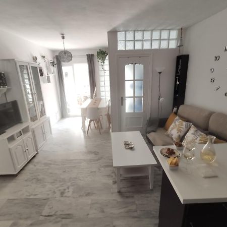 Ferienwohnung Apartamento Nuevo A 50 M. De La Playa Morche Exterior foto