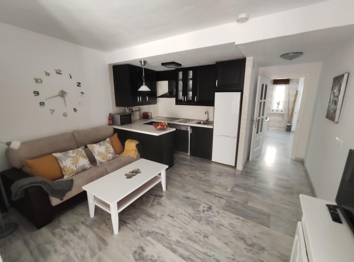 Ferienwohnung Apartamento Nuevo A 50 M. De La Playa Morche Exterior foto