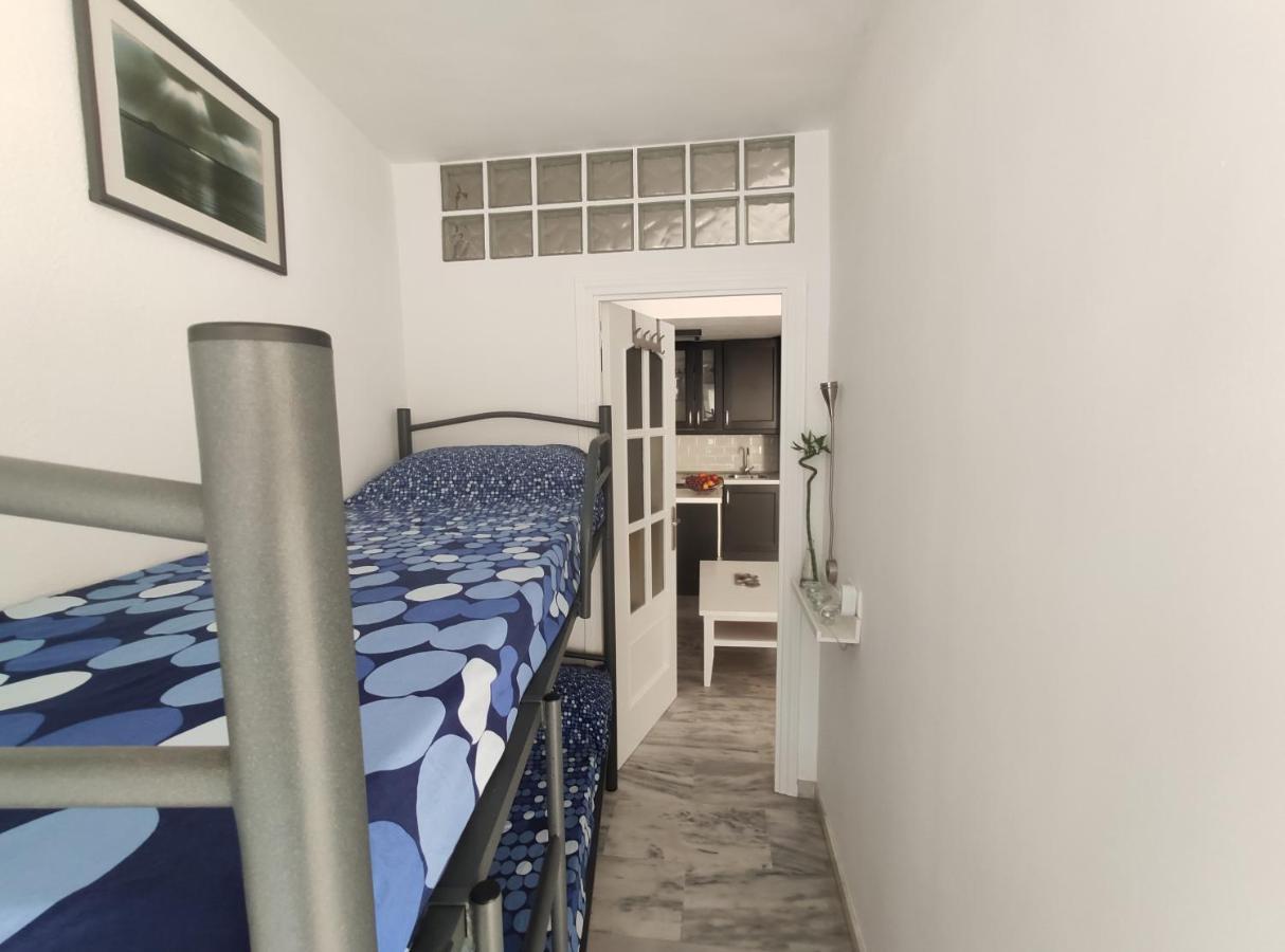 Ferienwohnung Apartamento Nuevo A 50 M. De La Playa Morche Exterior foto