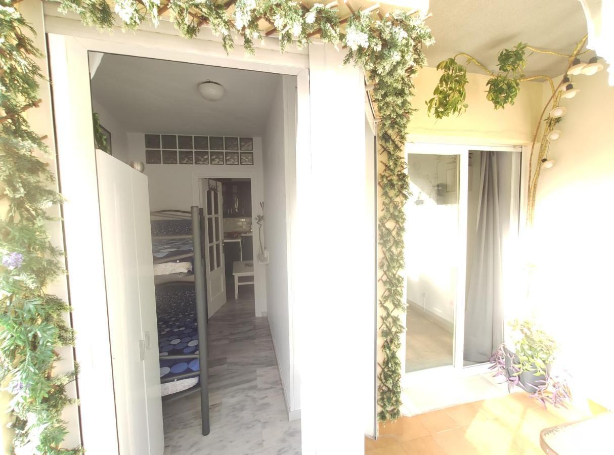 Ferienwohnung Apartamento Nuevo A 50 M. De La Playa Morche Exterior foto