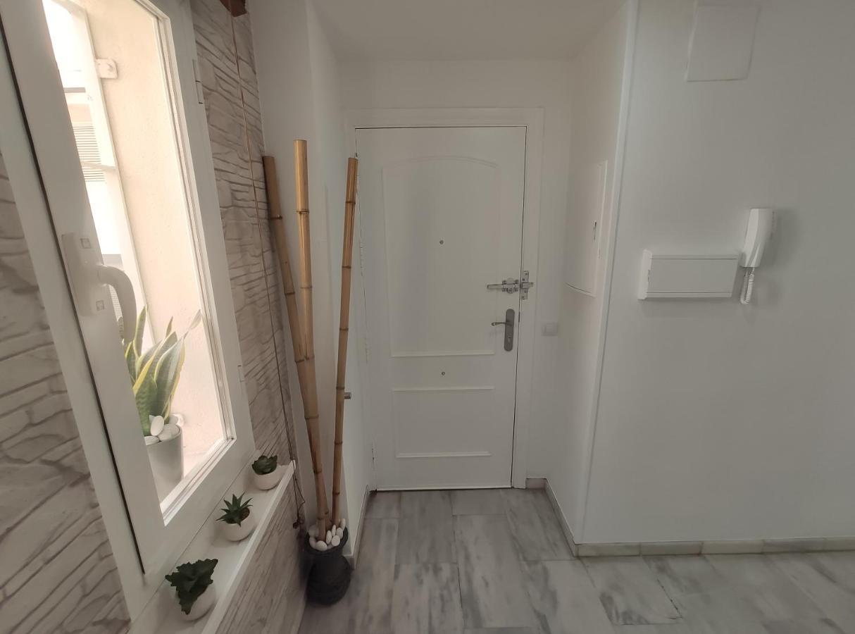 Ferienwohnung Apartamento Nuevo A 50 M. De La Playa Morche Exterior foto