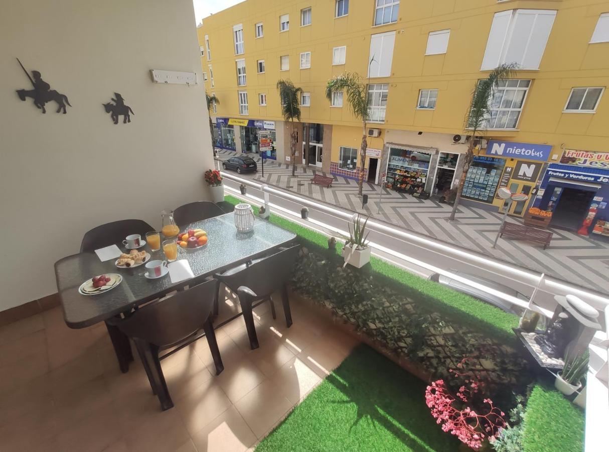 Ferienwohnung Apartamento Nuevo A 50 M. De La Playa Morche Exterior foto