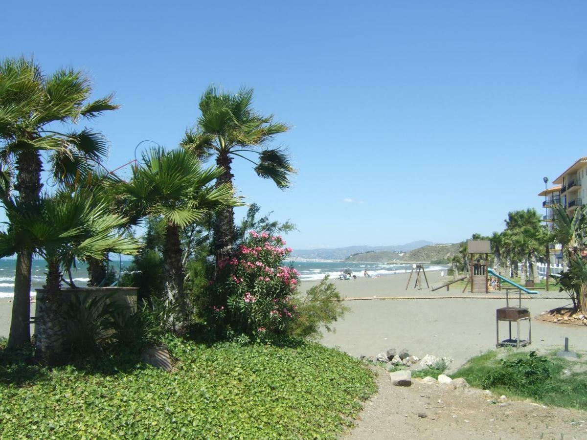 Ferienwohnung Apartamento Nuevo A 50 M. De La Playa Morche Exterior foto